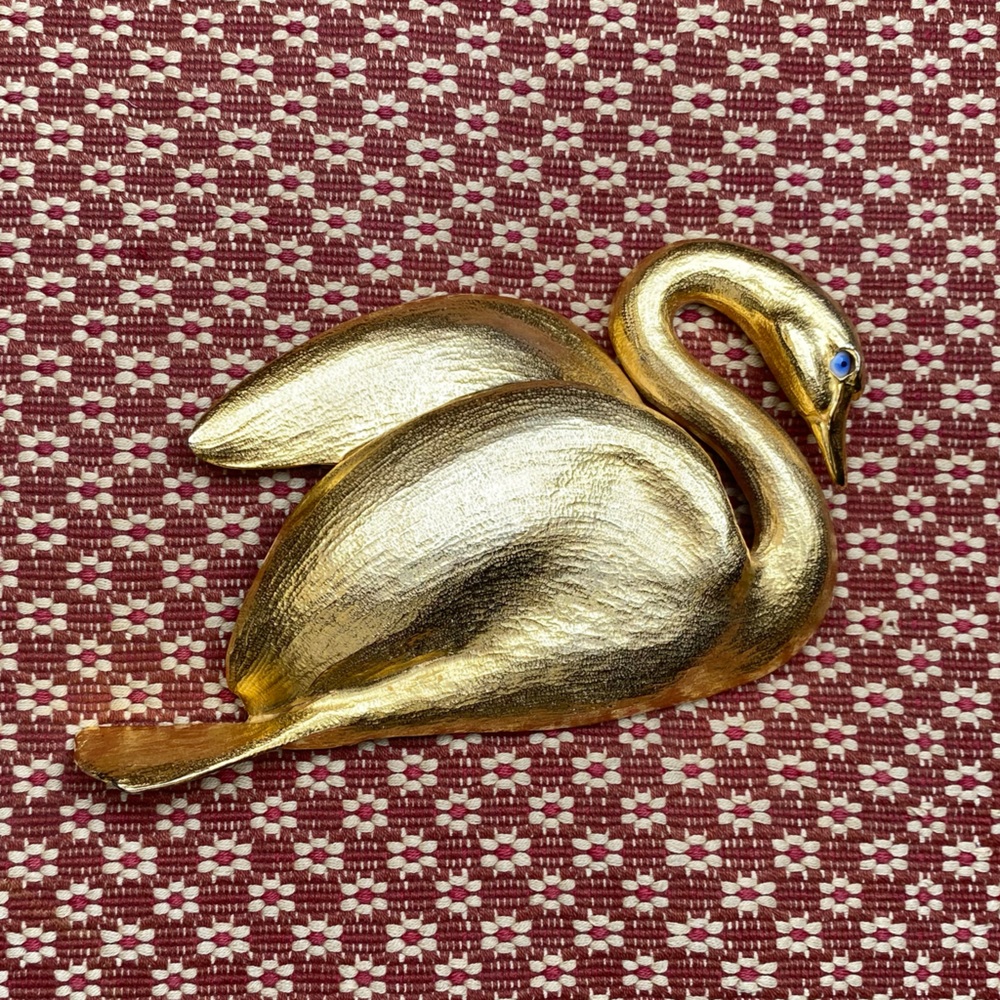 Rare 1989 Christopher Ross 24 karat gold plated swan belt buckle